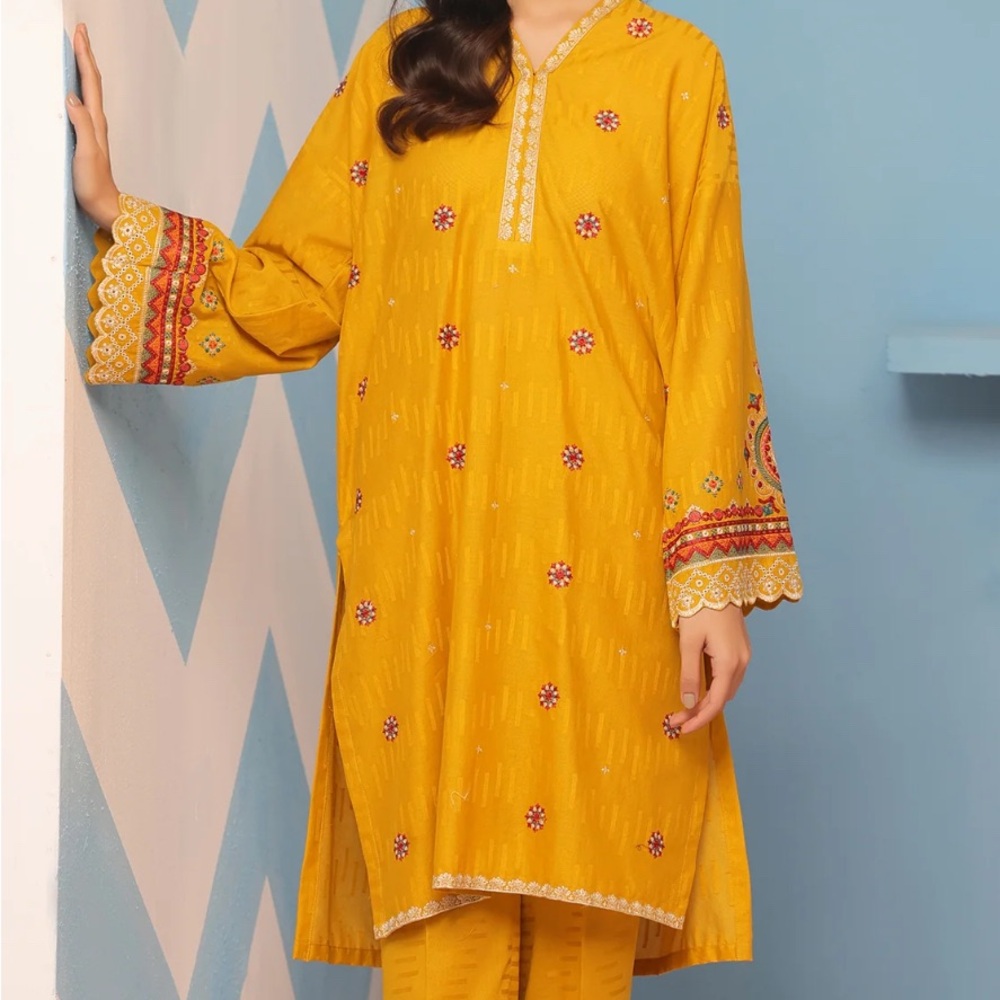 Mustard Embroidered Kurta - Picture 9 of 10
